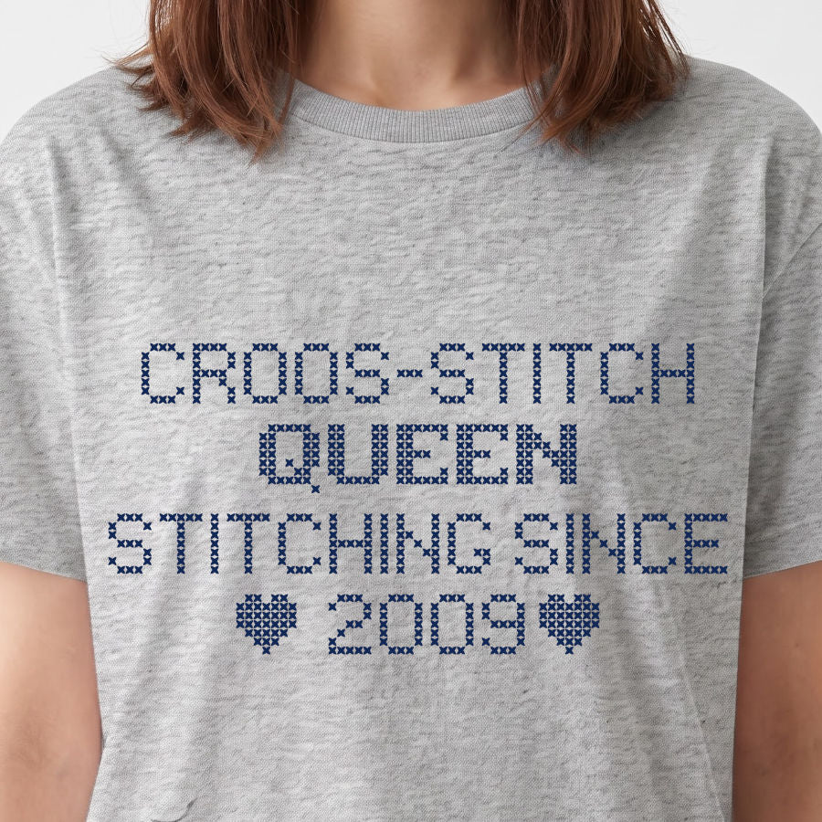 Cross Stitch Queen | Personalized T-shirt | Grey