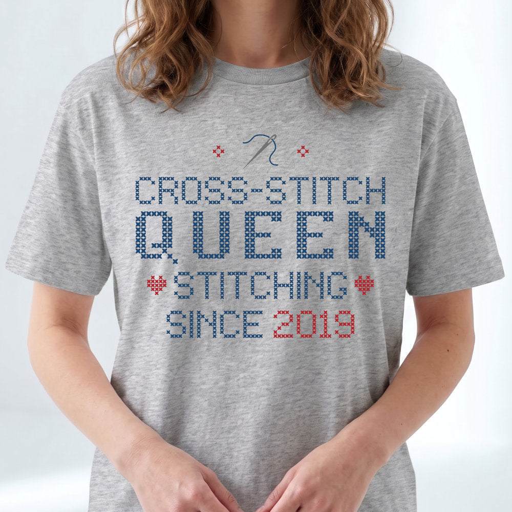 Cross Stitch Queen | Personalized T-shirt | Grey